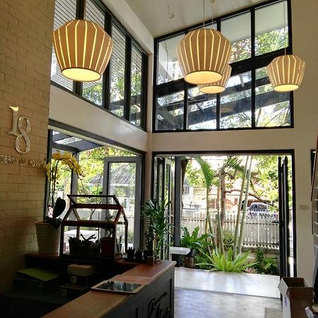 18 In Town Homestay Chiang Mai Luaran gambar