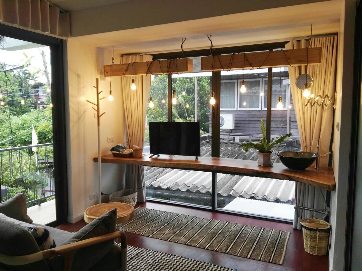 18 In Town Homestay Chiang Mai Luaran gambar