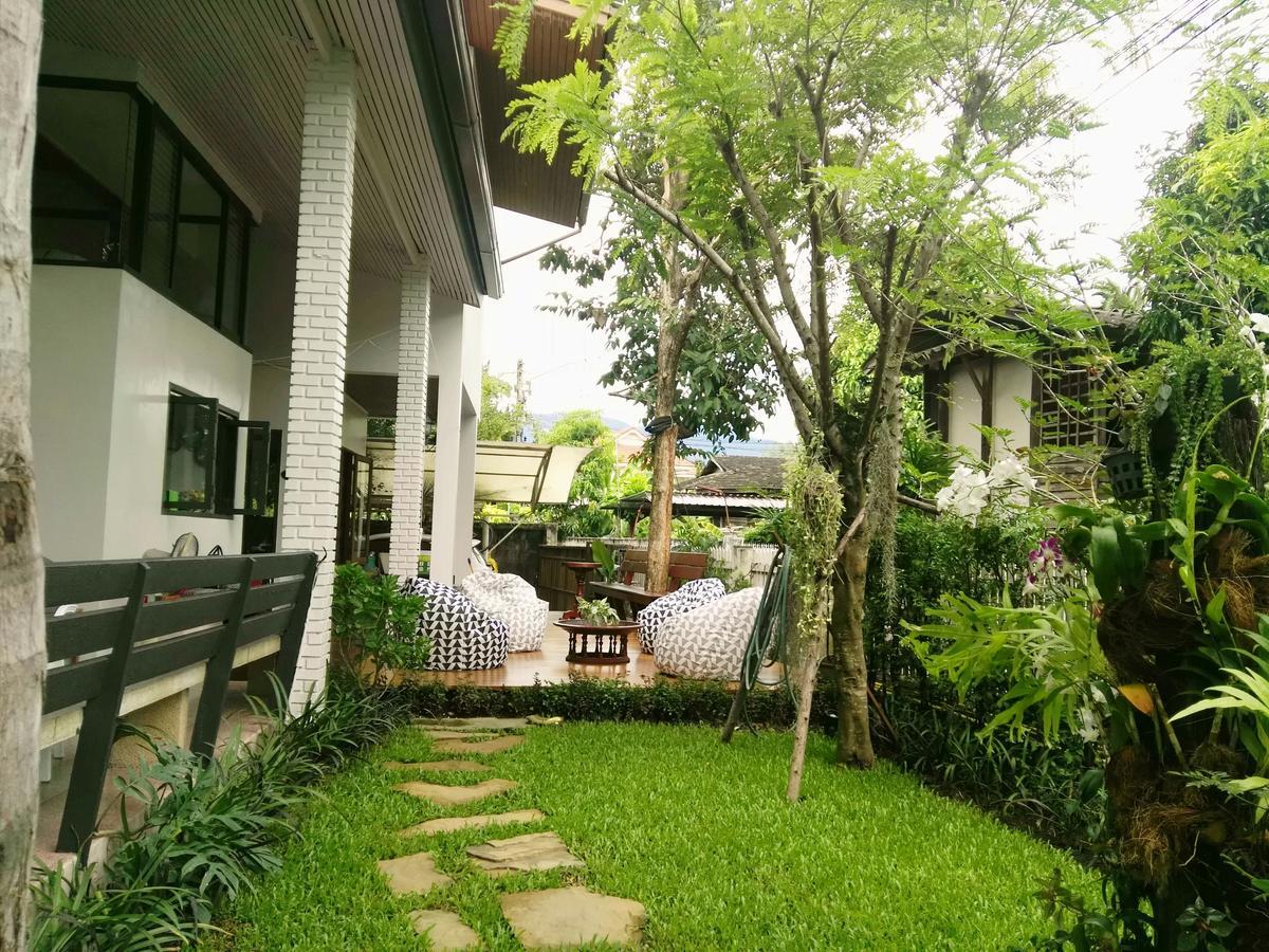 18 In Town Homestay Chiang Mai Luaran gambar