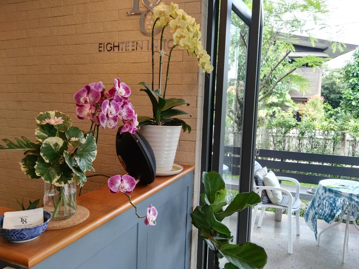 18 In Town Homestay Chiang Mai Luaran gambar